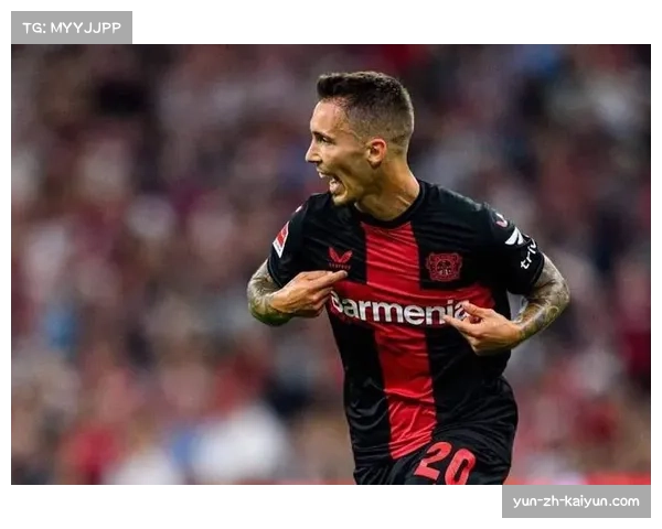 勒沃库森格里马尔多左脚低射破门,展现边后卫内切进攻能力 勒沃库森格里马尔多左脚低射破门,展现边后卫内切进攻能力